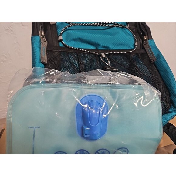 Mothybot Hydration Pack, Insulated Hydration Backpack with 2L Water Bladder Teal - Picture 4 of 10